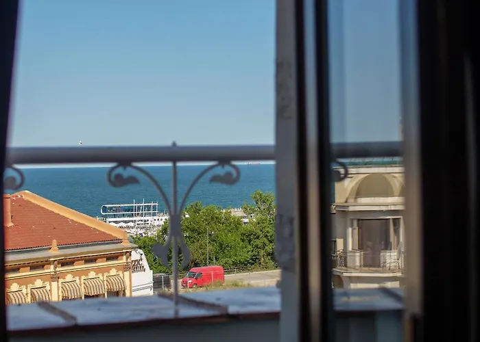 Casa Hrisicos Hotel 4*