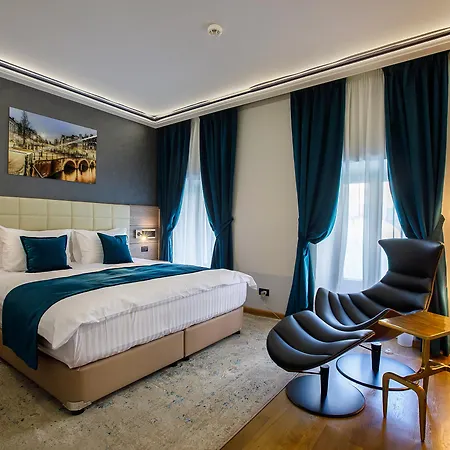 Casa Hrisicos 3*