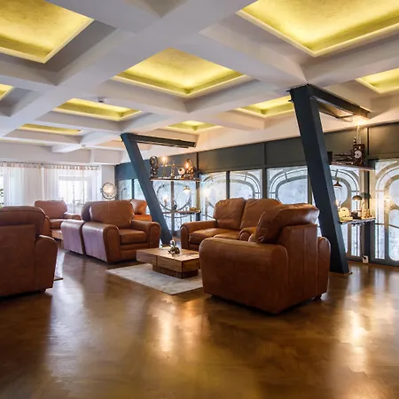 Casa Hrisicos Κονστάντζα